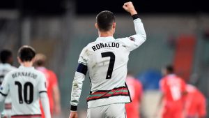 ĐT Bồ Đào Nha: Huyền thoại về chiếc áo số 7 của Ronaldo - Ảnh 1.